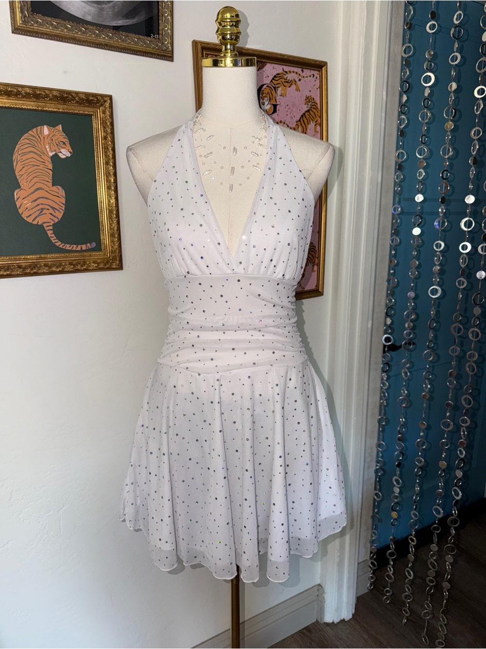Vintage Y2K White Halter V-Neck Sparkly Party Dress
